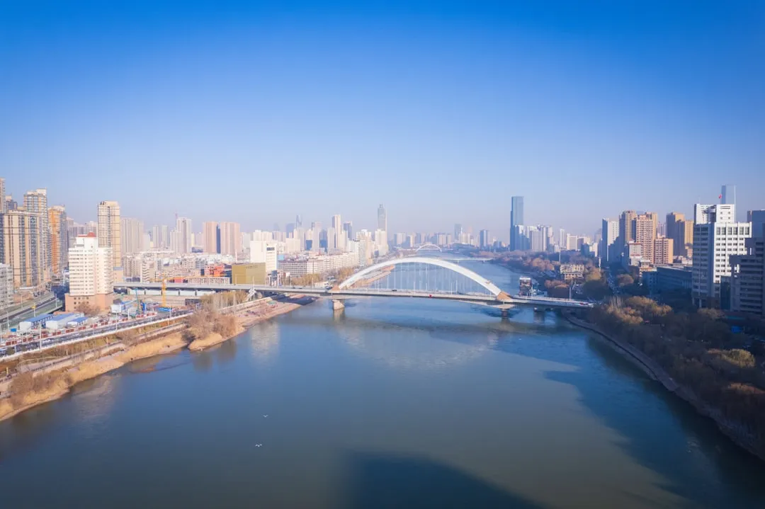 2025年科�行业技术趋势:软件开发与系统集成融合新方向